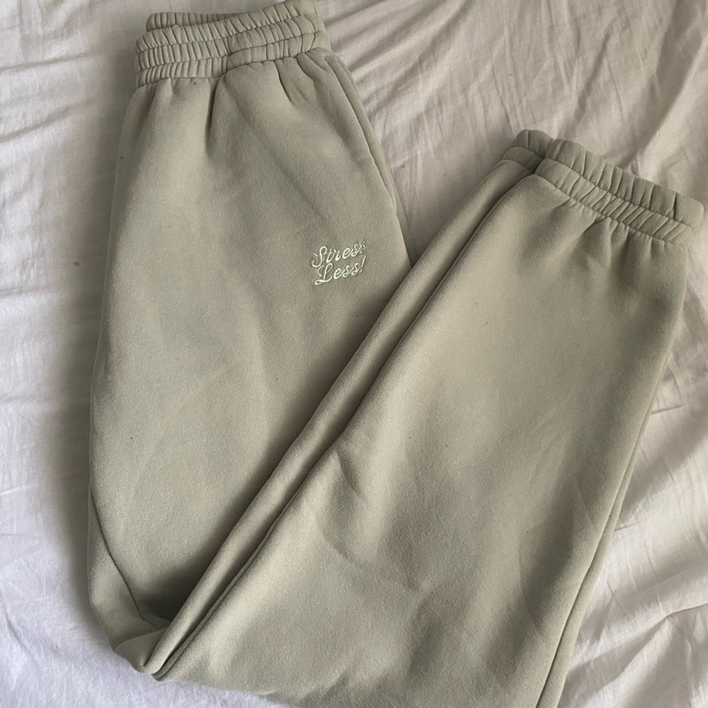 Adika sweatpants